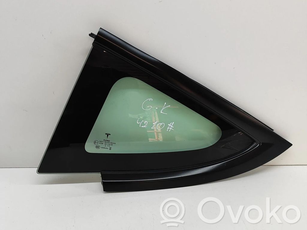 Tesla Model 3 Rear side window 