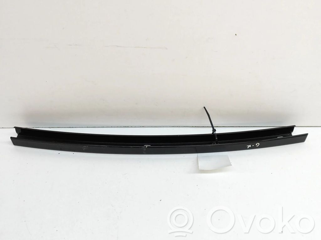 BMW 3 G20 G21 Ramka szyby drzwi tylnych 