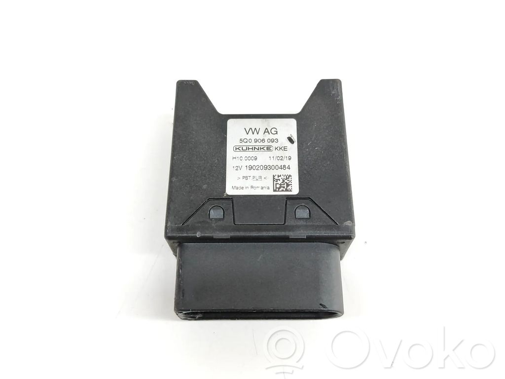 Unité de commande / module de pompe à carburant   5Q0906093