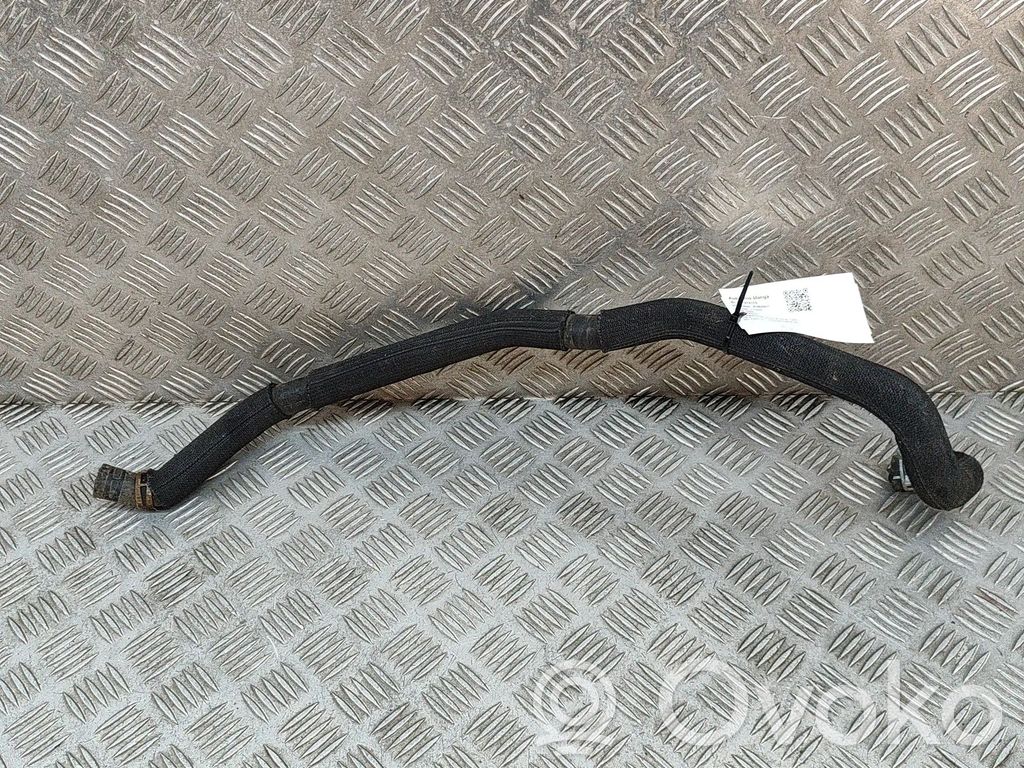 Audi e-tron Engine coolant pipe/hose 