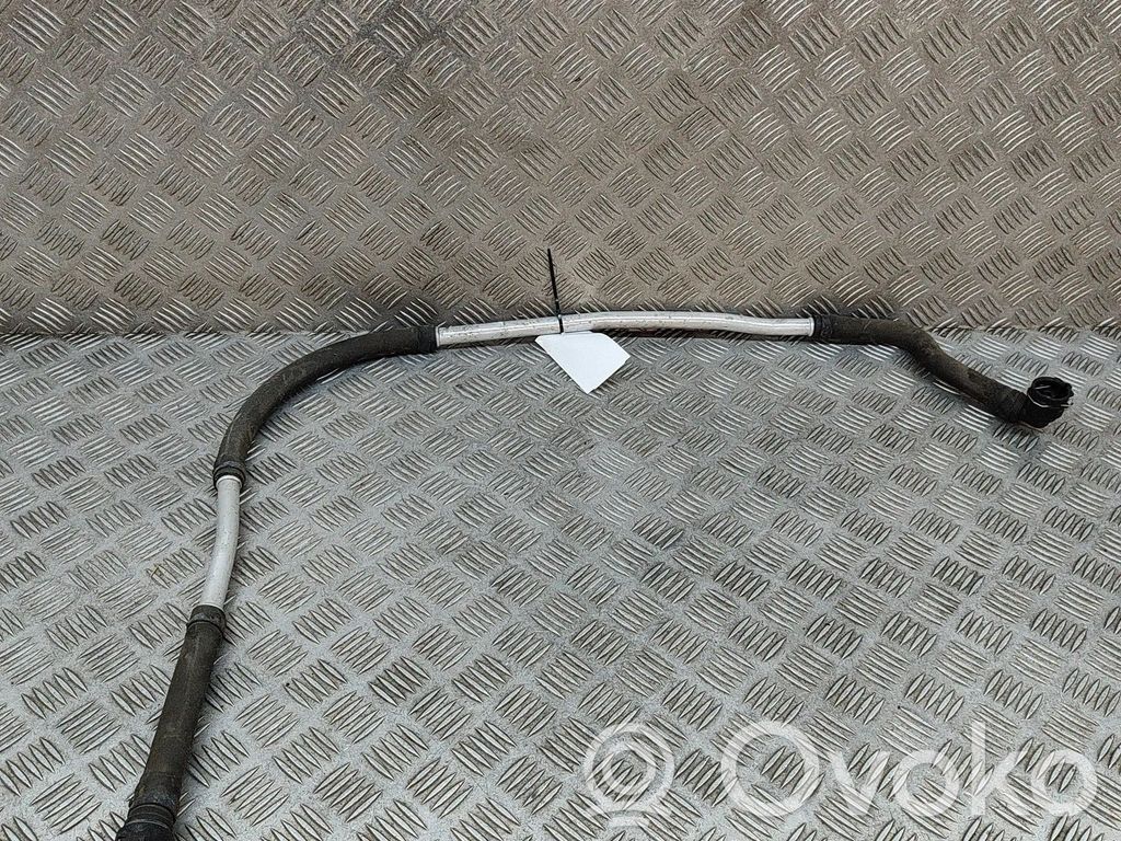 Volkswagen Golf VII Przewód / Wąż chłodnicy 