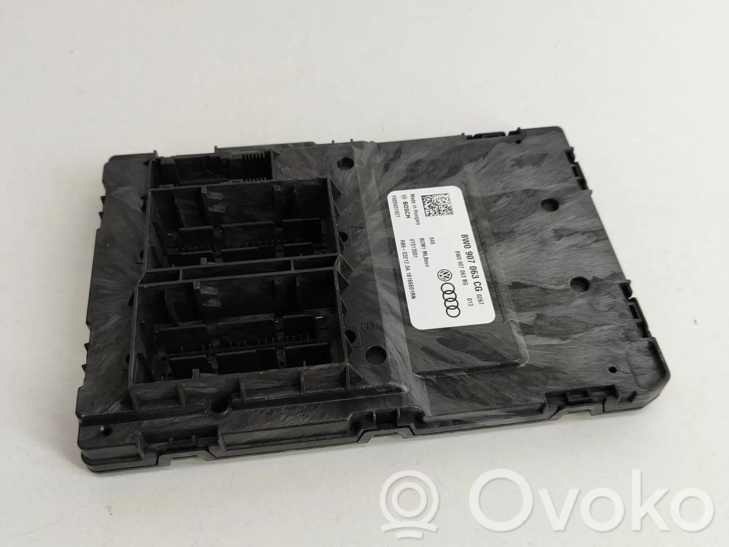 Audi A4 S4 B9 8W Unidad de control/módulo de carrocería central