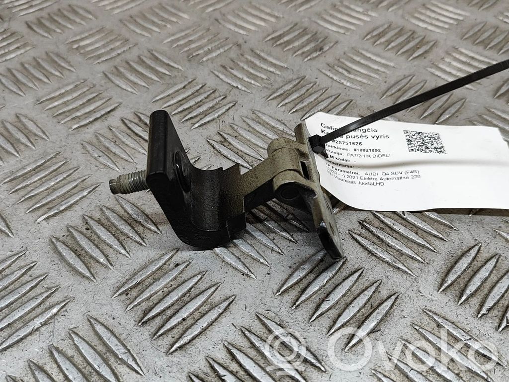 Audi Q4 e-tron Tailgate/trunk/boot hinge 