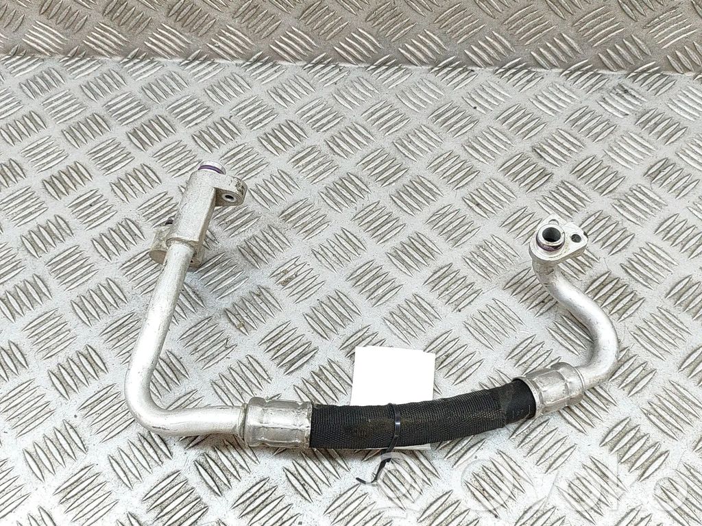 Volkswagen Golf VII Ilmastointilaitteen putki (A/C) 
