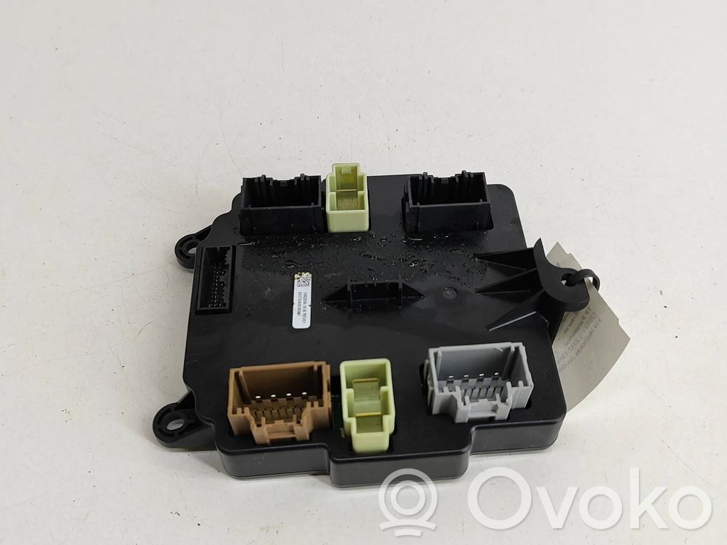 Tesla Model X Door control unit/module 