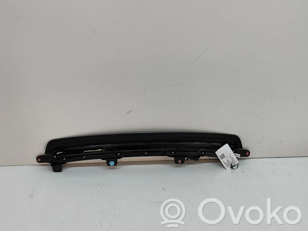KIA EV6 Kolmas/lisäjarruvalo 