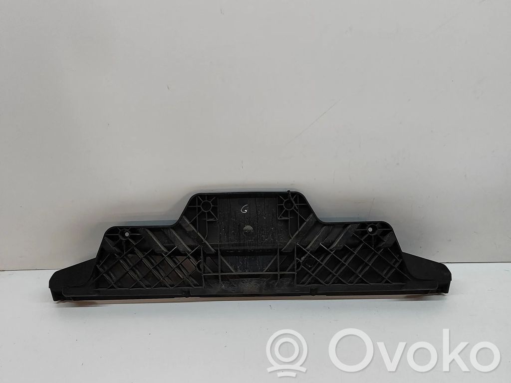 Audi Q7 4M Staffa di rinforzo montaggio del paraurti posteriore 