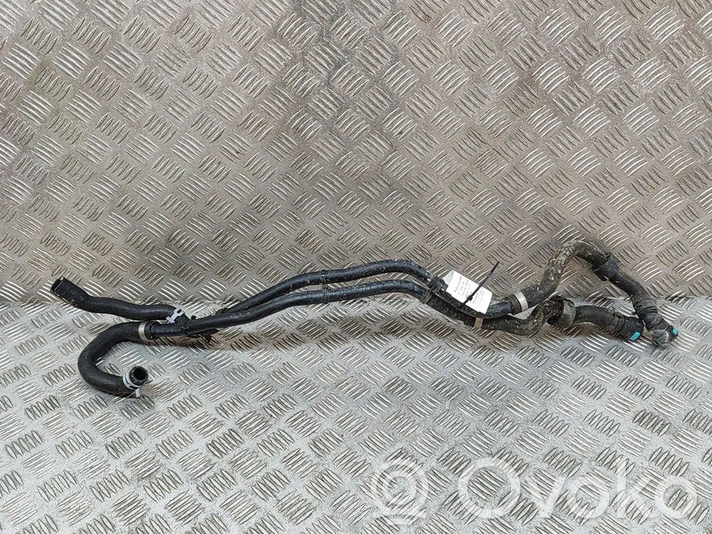 Polestar 2 Engine coolant pipe/hose 