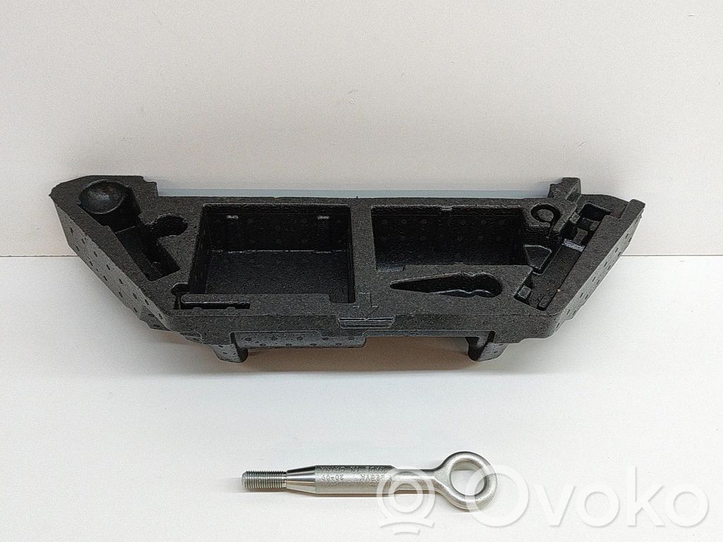 Volvo XC40 Other trunk/boot trim element 