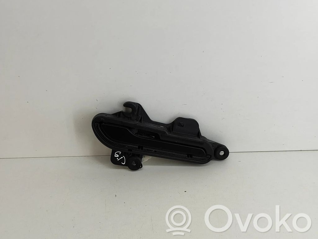 Manecilla externa puerta trasera   152811500D