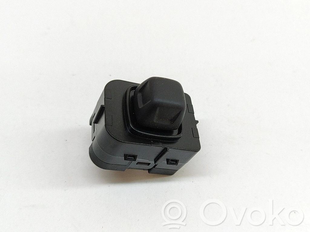 Audi RS6 C8 Steering wheel adjustment switch 