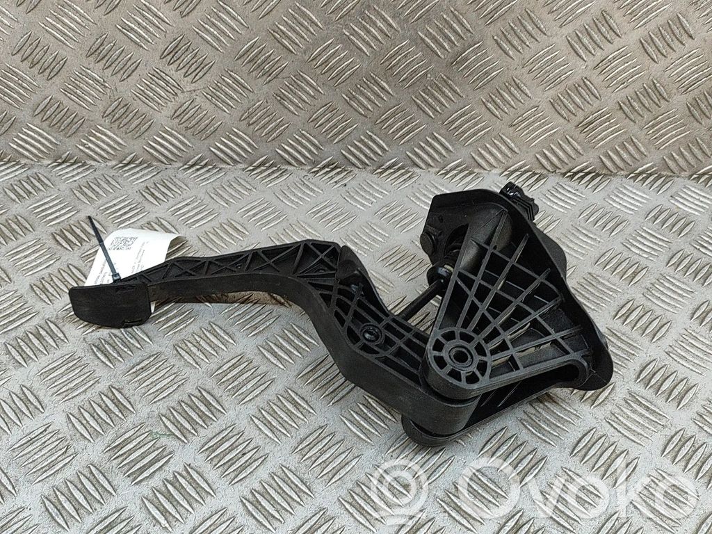Pedal de embrague   2Q2721321,2Q0721388