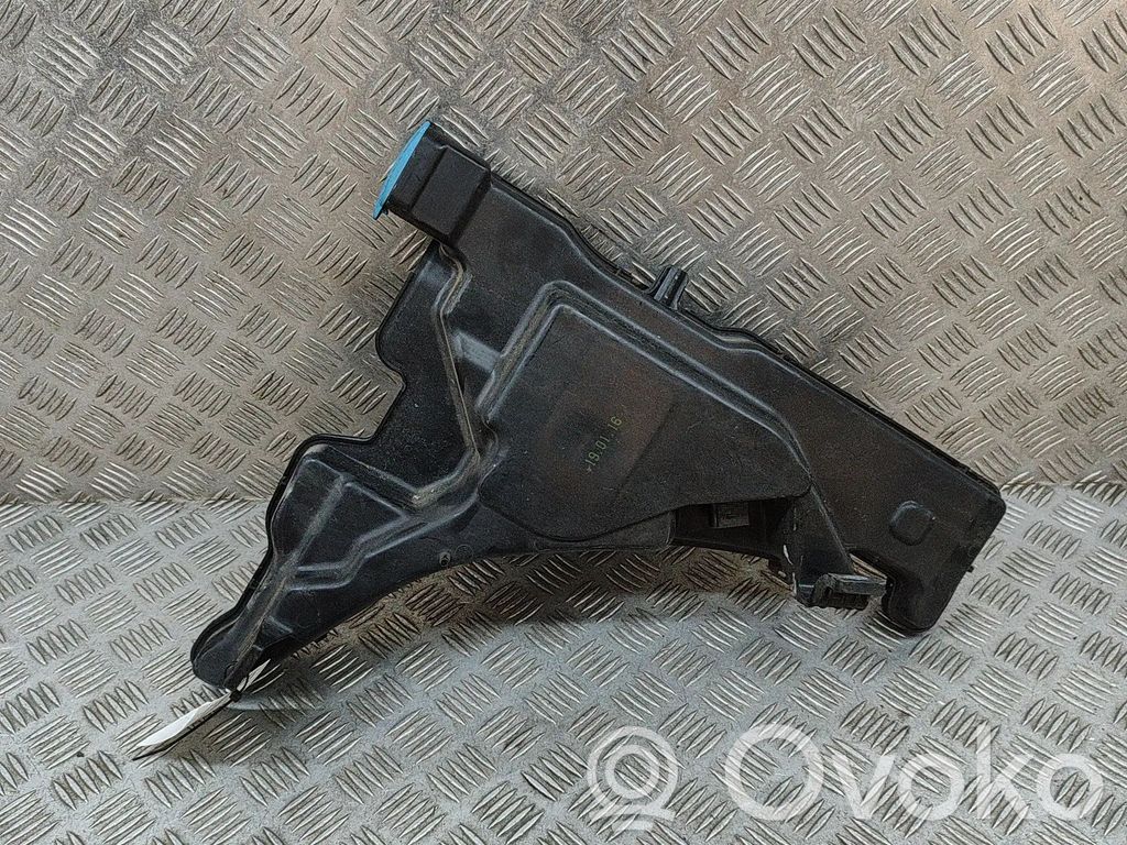 Audi A4 S4 B9 8W Rezervor lichid spălare parbriz 