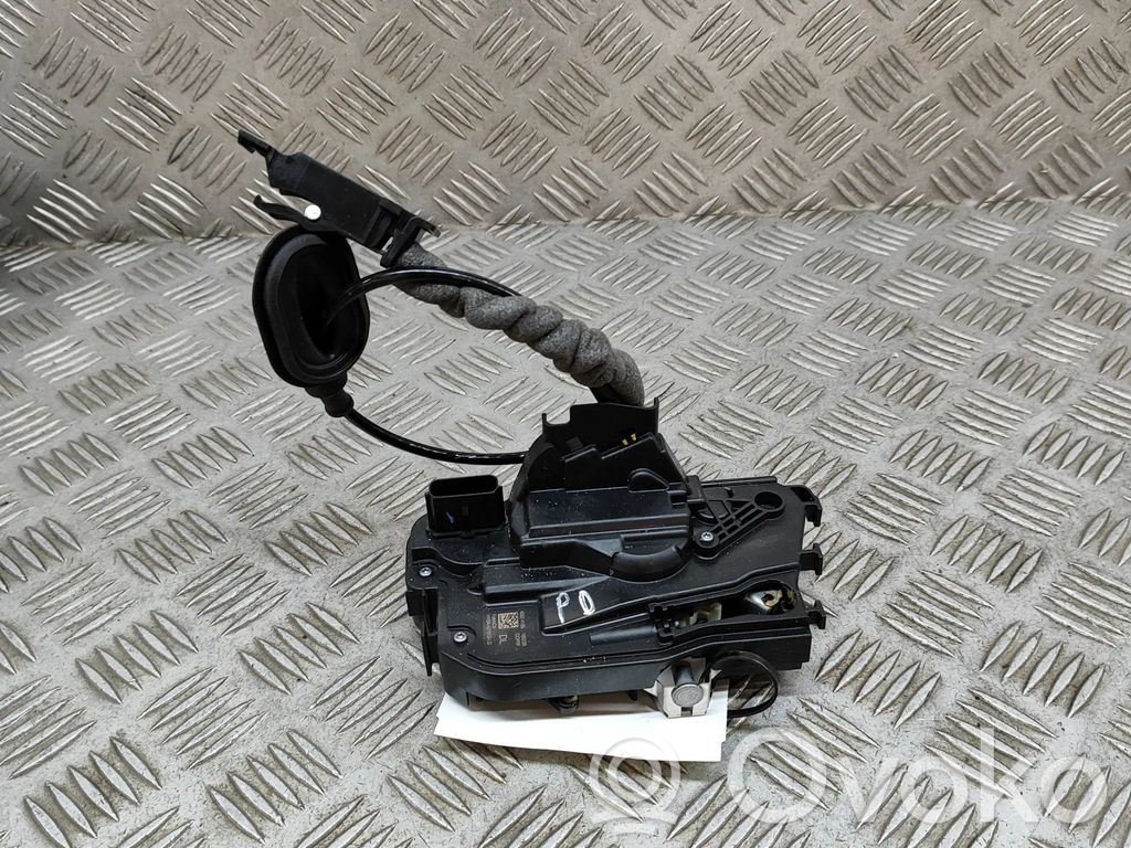 Ford Puma Cerradura de puerta delantera 