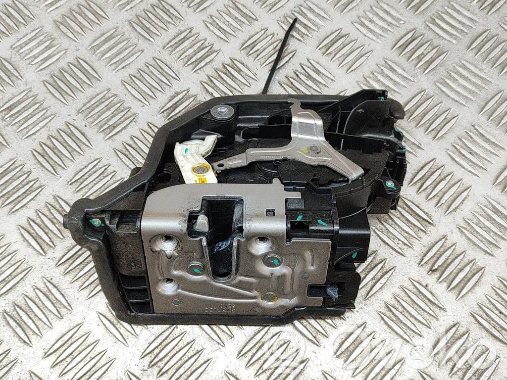 BMW X5 F15 Încuietoare ușă spate 