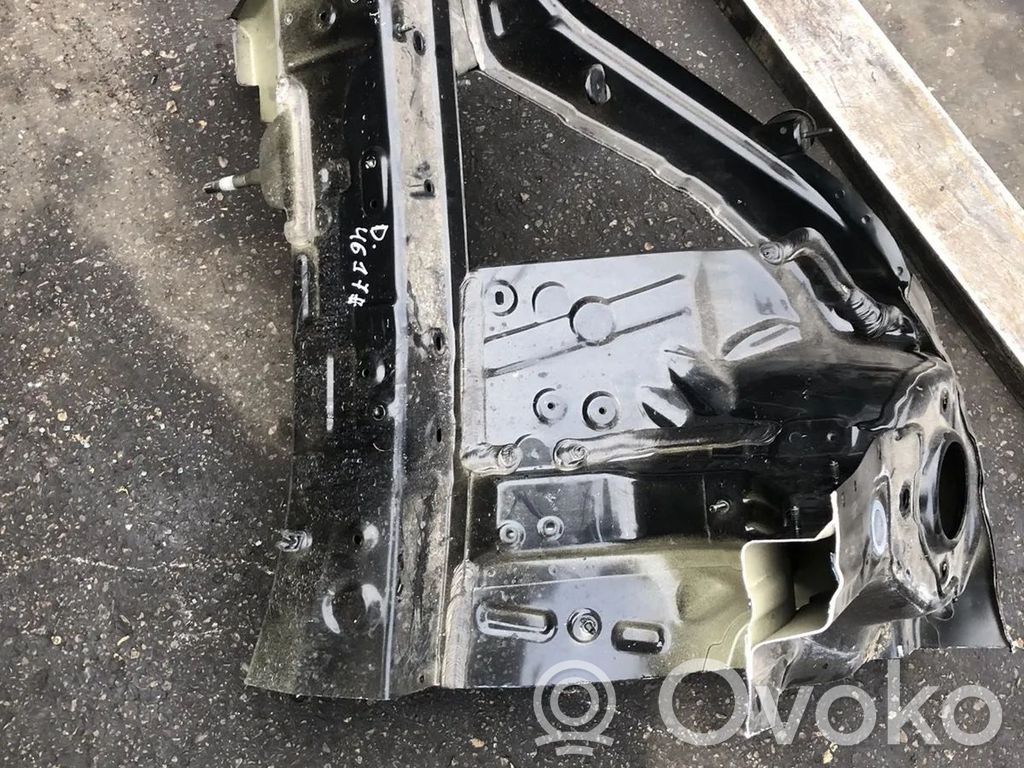 Panel lateral delantero