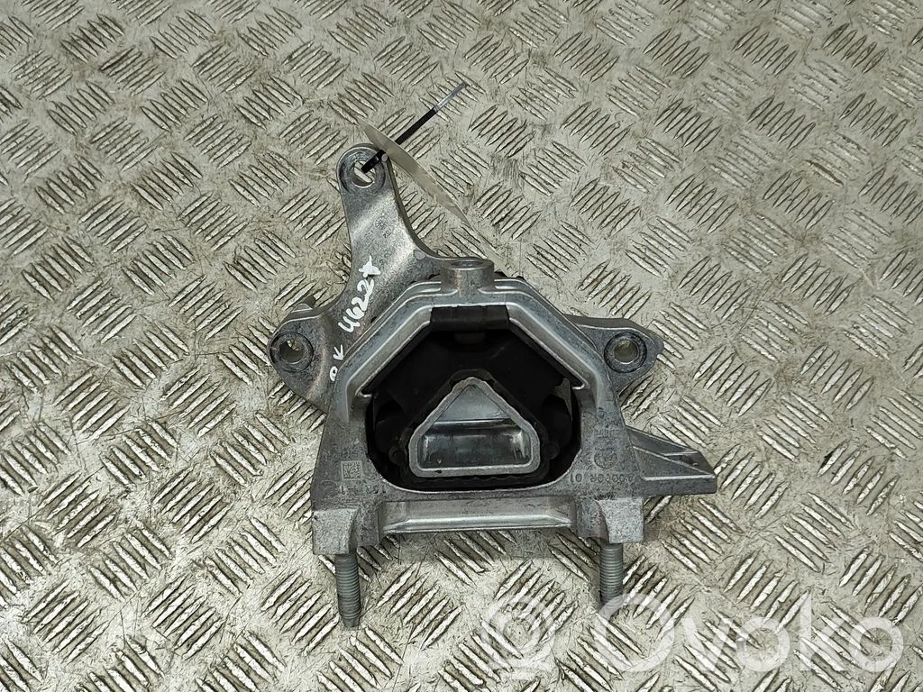 Engine mount bracket   9826551380
