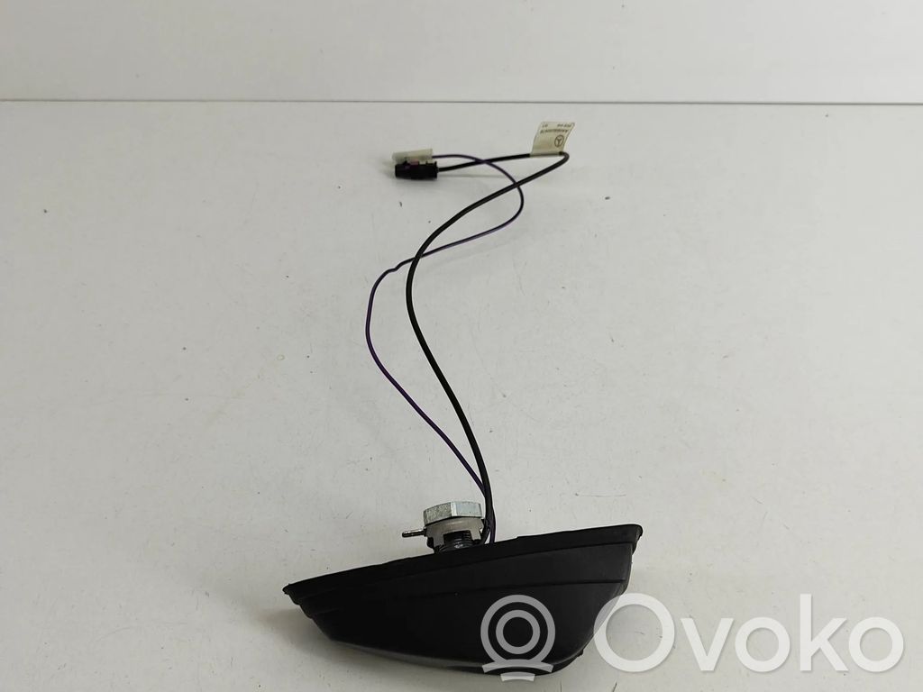 Volkswagen Crafter GPS-pystyantenni 