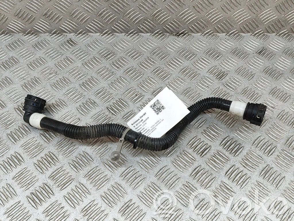 Tesla Model 3 Engine coolant pipe/hose 