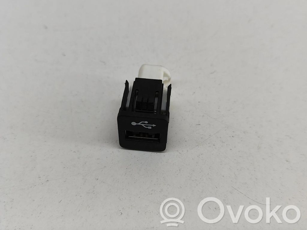 USB-Anschluss   9229294