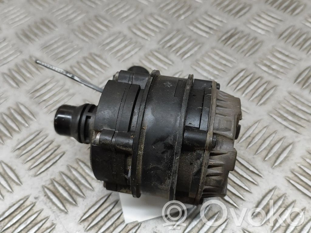 BMW iX3 G08 Pompa elettrica dell’acqua/del refrigerante ausiliaria