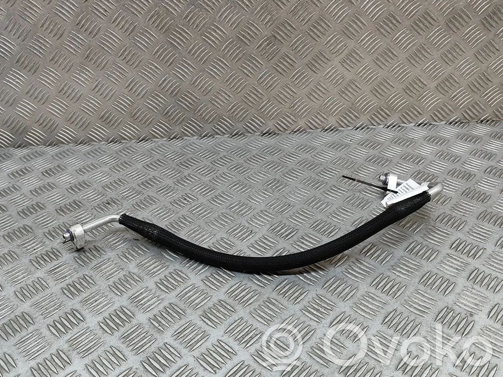 Mercedes-Benz EQC Ilmastointilaitteen putki (A/C)