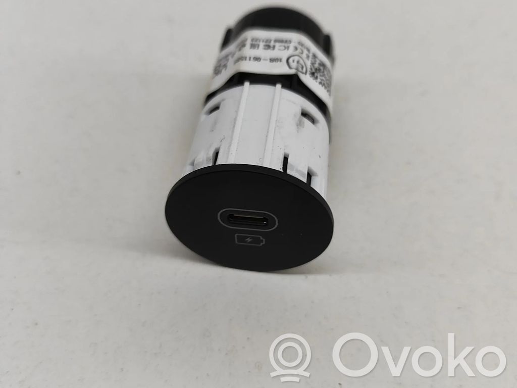 KIA EV6 USB socket connector 