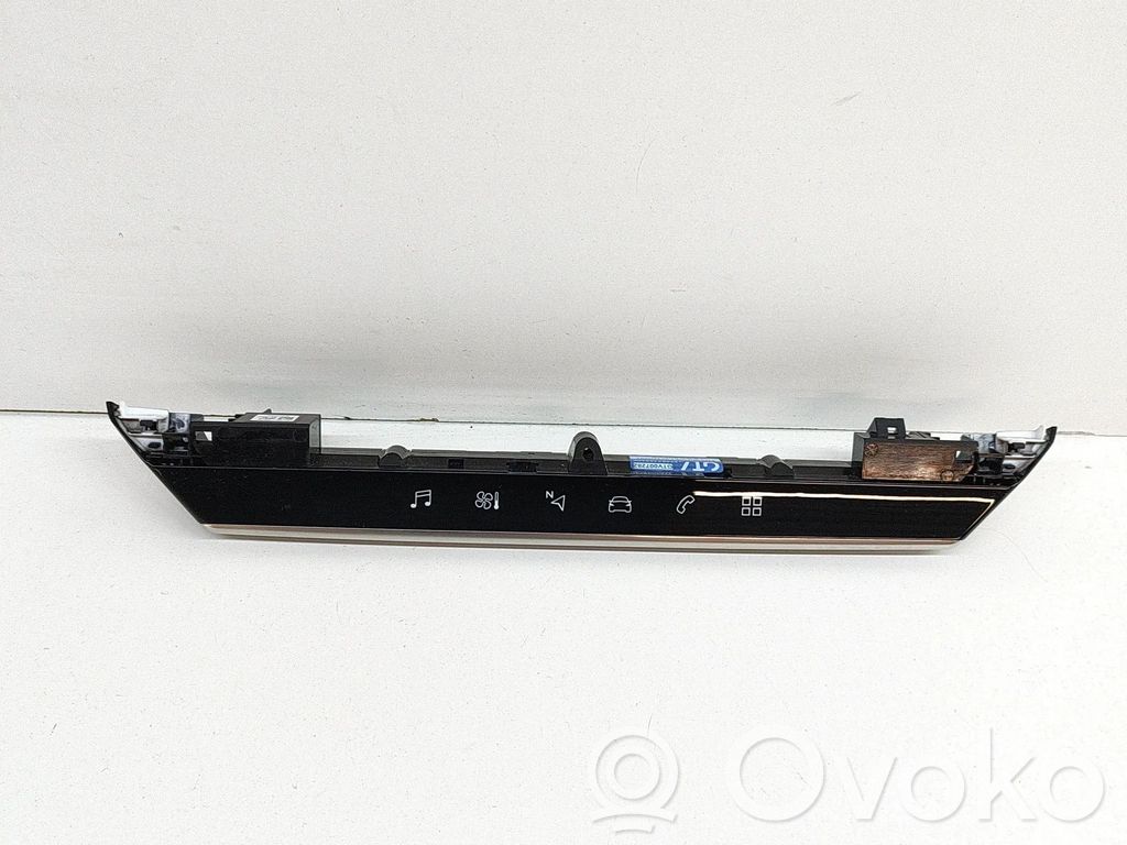 Citroen C5 Aircross Un conjunto de interruptores 