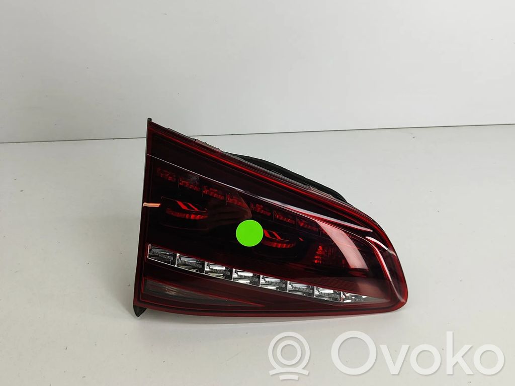 Volkswagen Golf VII Lampy tylnej klapy bagażnika 