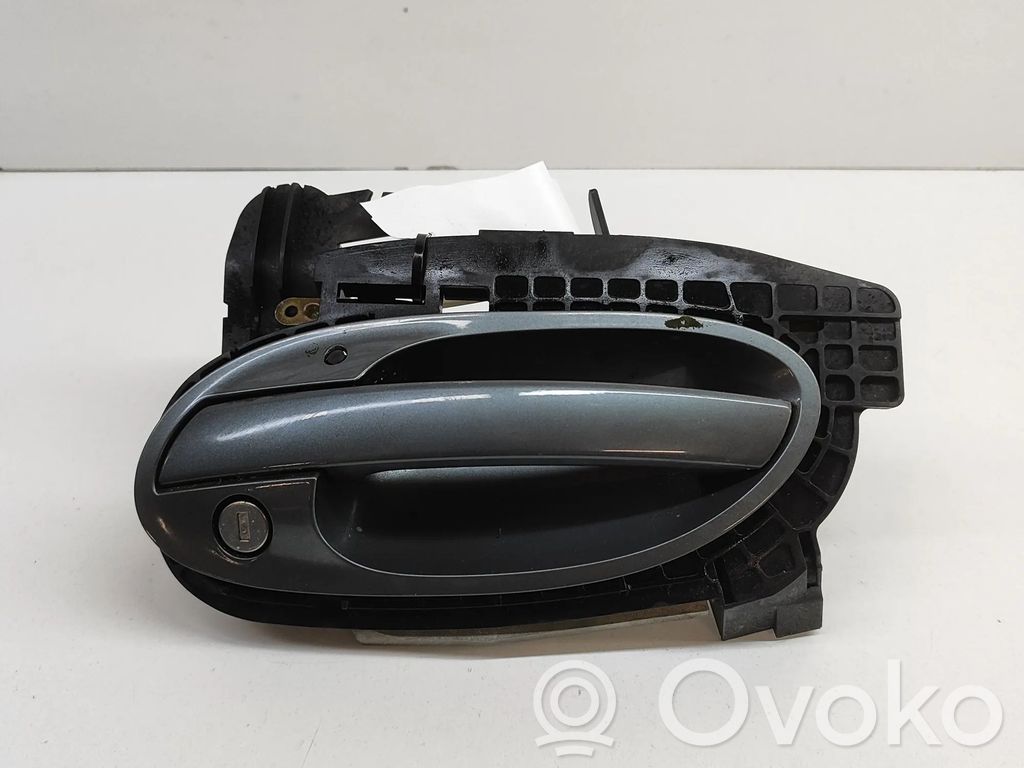 BMW 7 E65 E66 Etuoven ulkokahva 