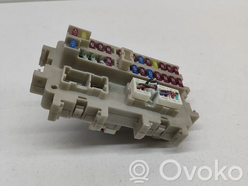 Nissan NP300 Fuse module 
