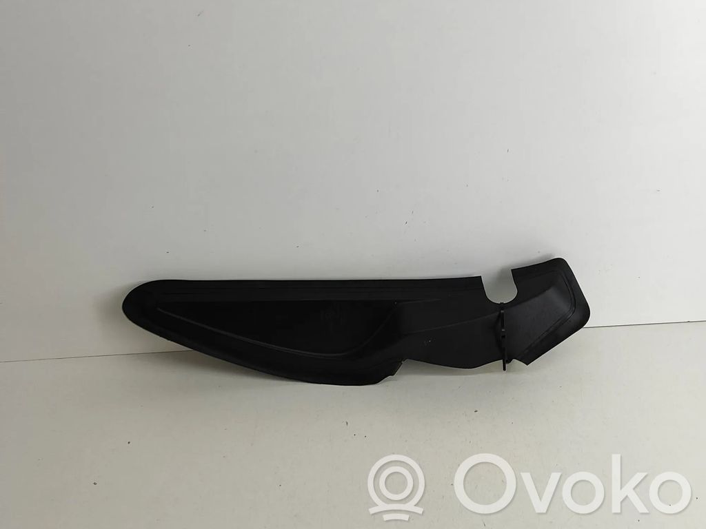 Peugeot 2008 II Listwa pod lampę tylną 