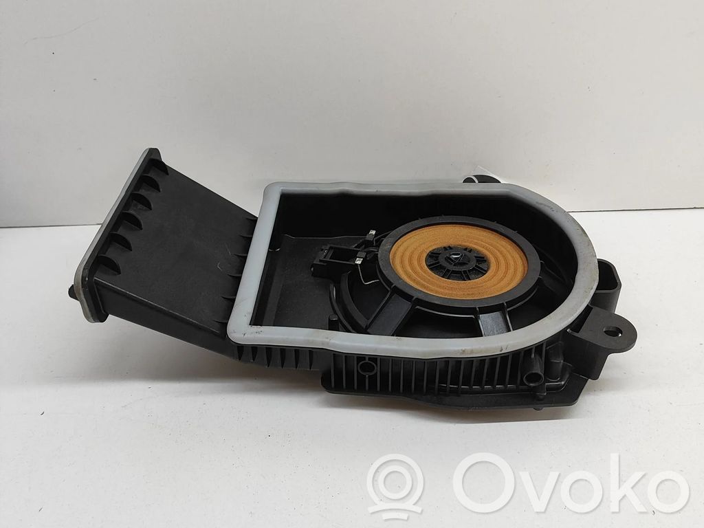 BMW iX1 Subwoofer 