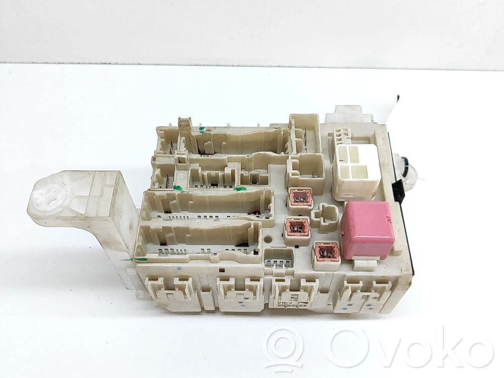 Toyota Auris 150 Módulo de fusible 