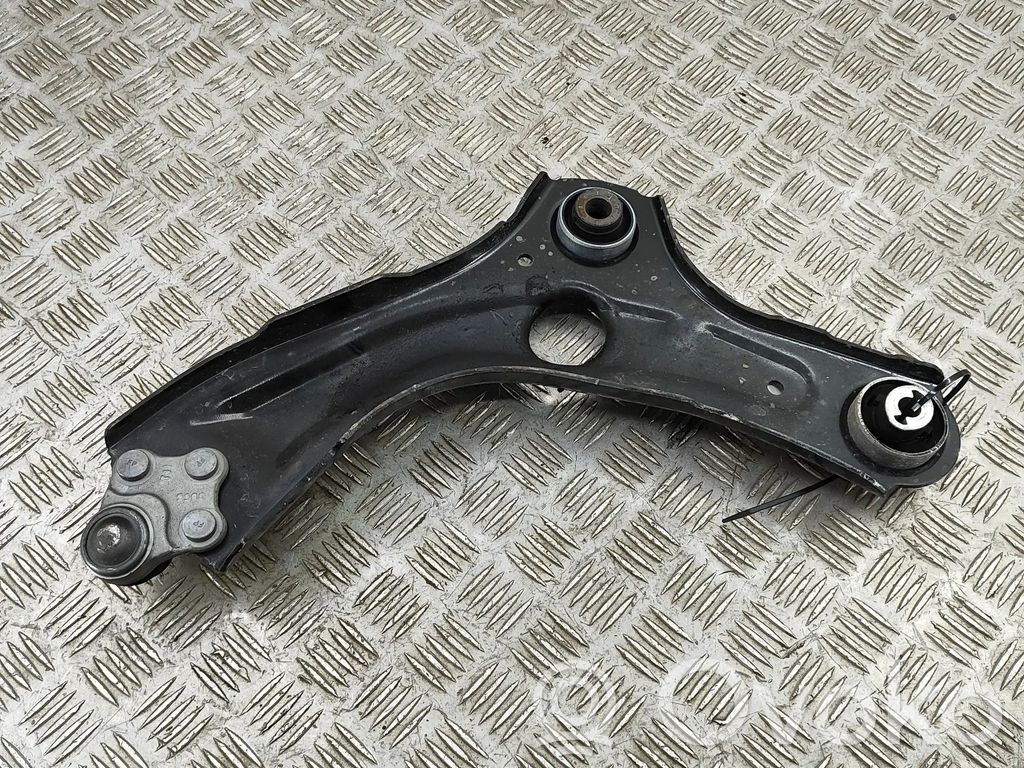 Nissan Juke II F16 Front lower control arm/wishbone 