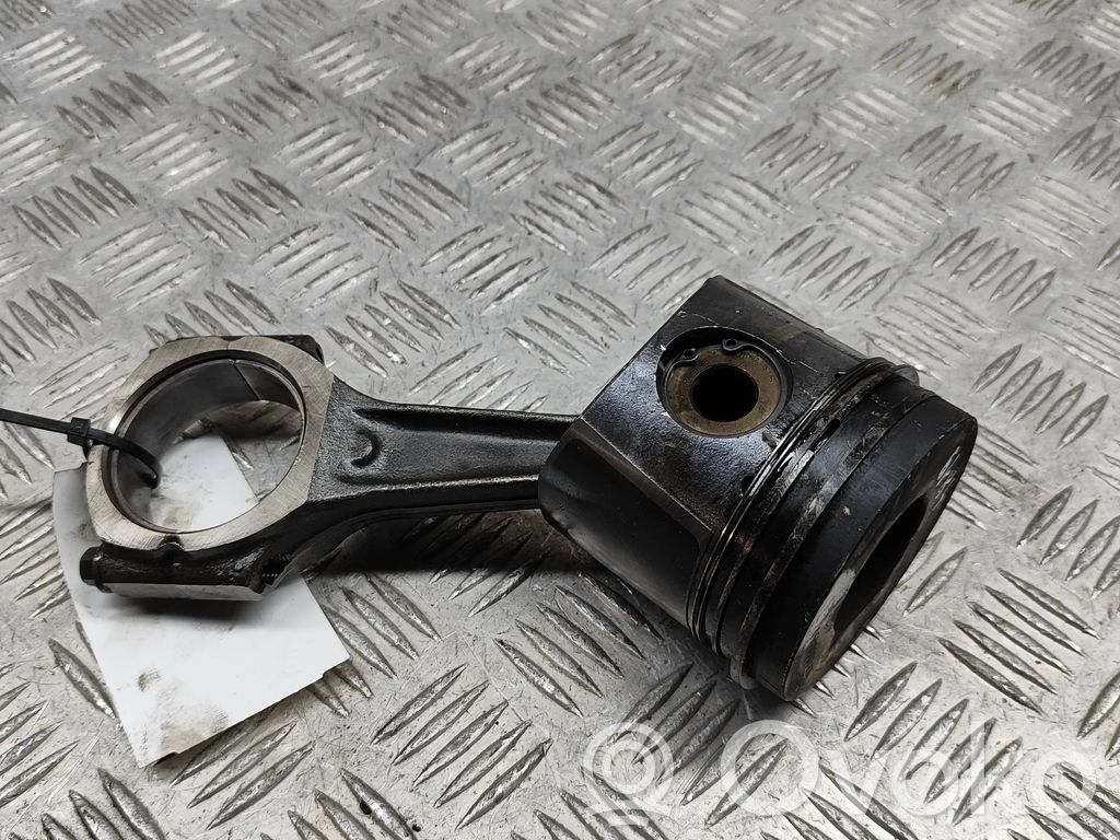 Land Rover Defender Piston 