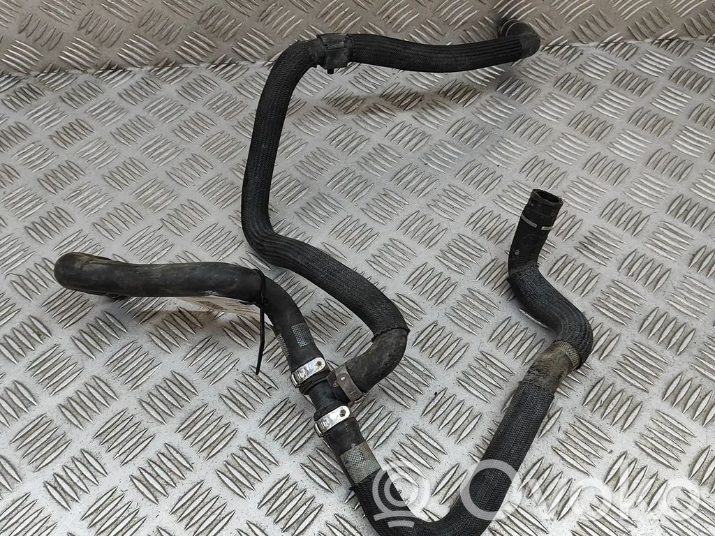 Maserati Ghibli Tubo flessibile del liquido di raffreddamento del motore