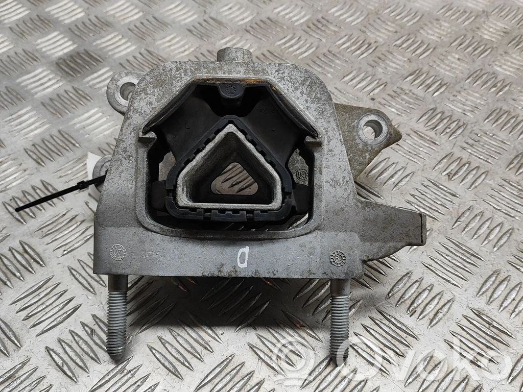 Engine mount bracket   9826533880