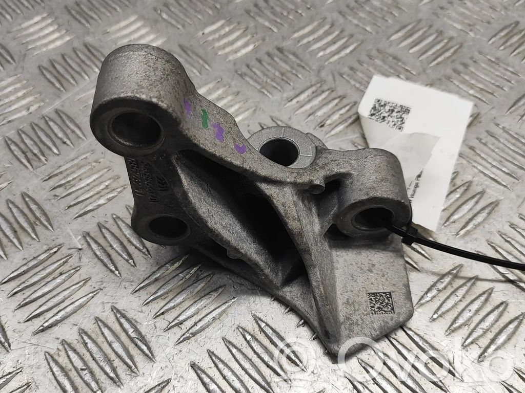 Engine mounting bracket   9485641