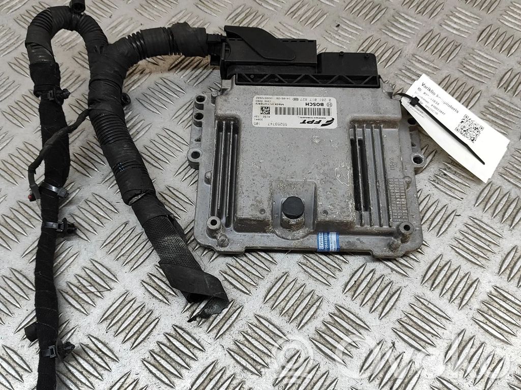 Fiat 500L Engine control unit/module 