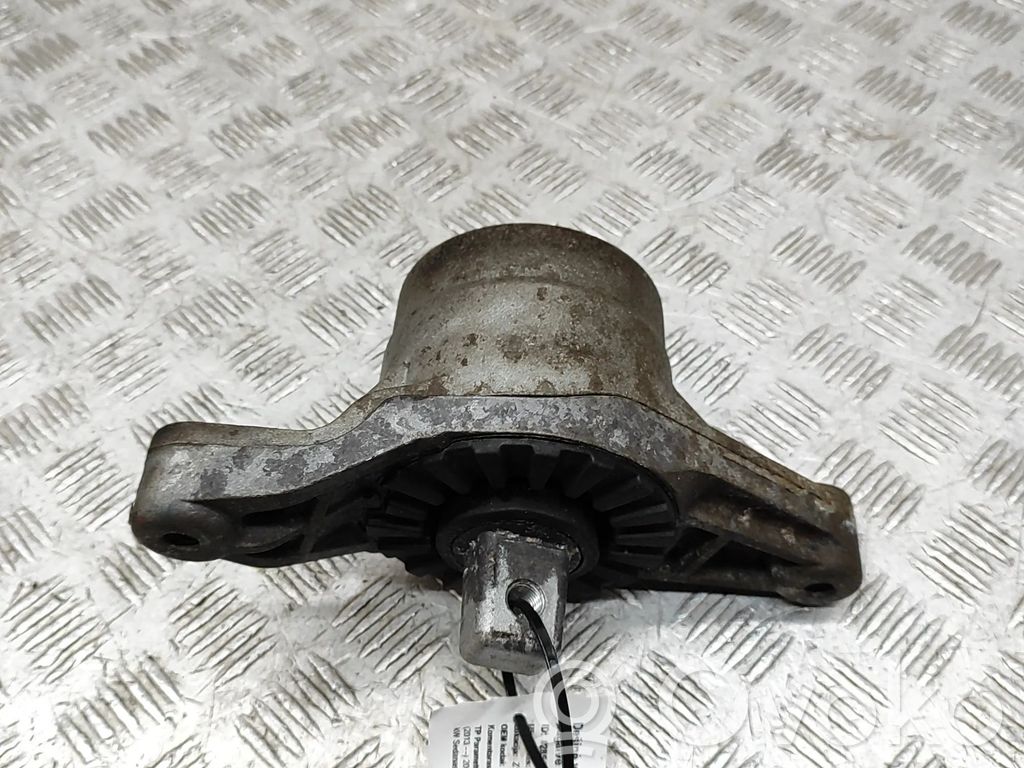 Maserati Ghibli Engine mount bracket 