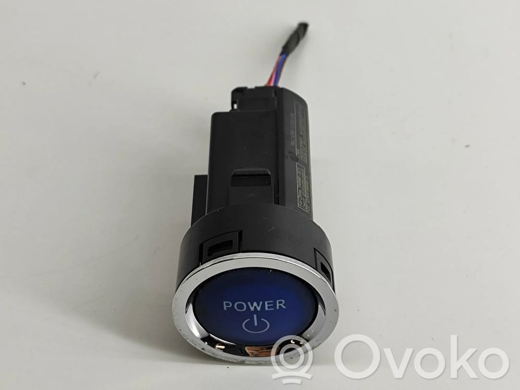 Toyota RAV 4 (XA40) Engine start stop button switch