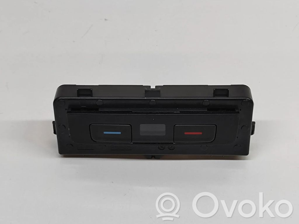 Volkswagen PASSAT B8 Comutator control ventilator interior 