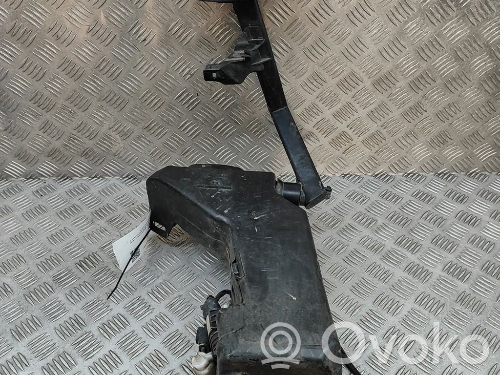 Mercedes-Benz C W205 Rezervor lichid spălare parbriz 