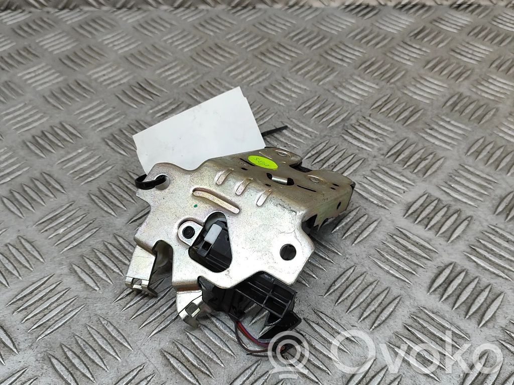 Volkswagen PASSAT B8 Blocco/chiusura/serratura del portellone posteriore/bagagliaio 