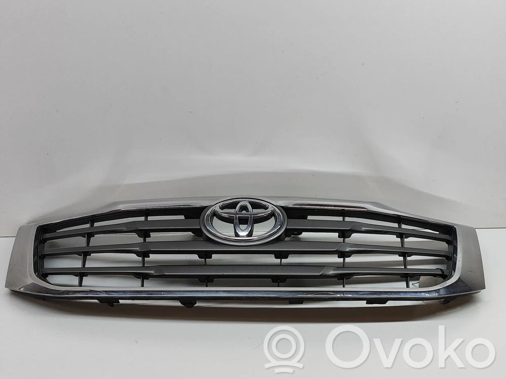 Toyota Hilux (AN10, AN20, AN30) Grilă față 