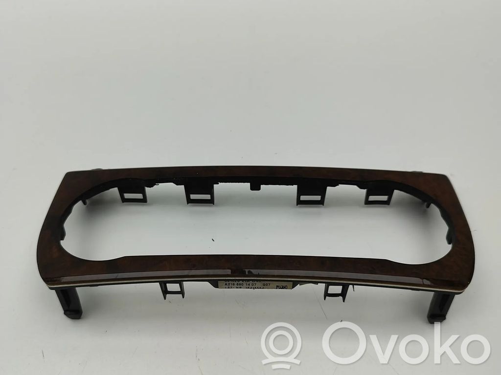 Mercedes-Benz CLS C218 X218 Ramă ornament torpedou bord