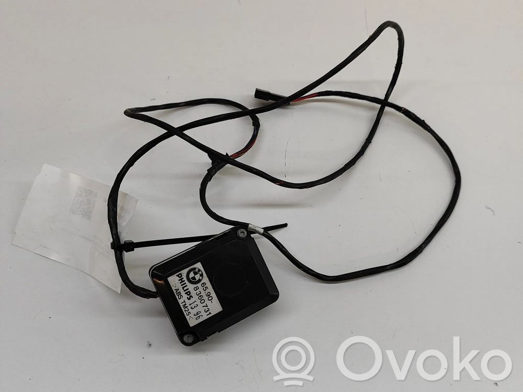 BMW 7 E38 GPS-pystyantenni 