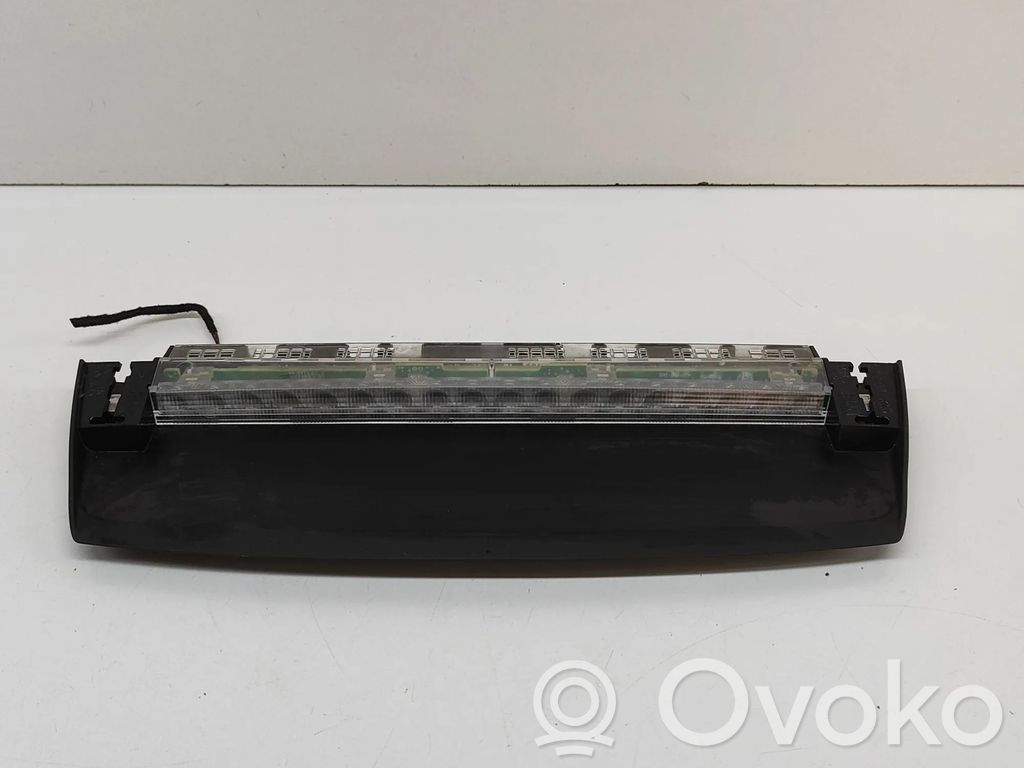 Audi A4 S4 B9 8W Troisième feu stop 
