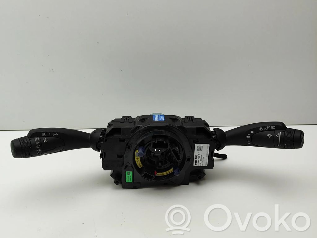 Volvo XC40 Palanca de intermitentes 